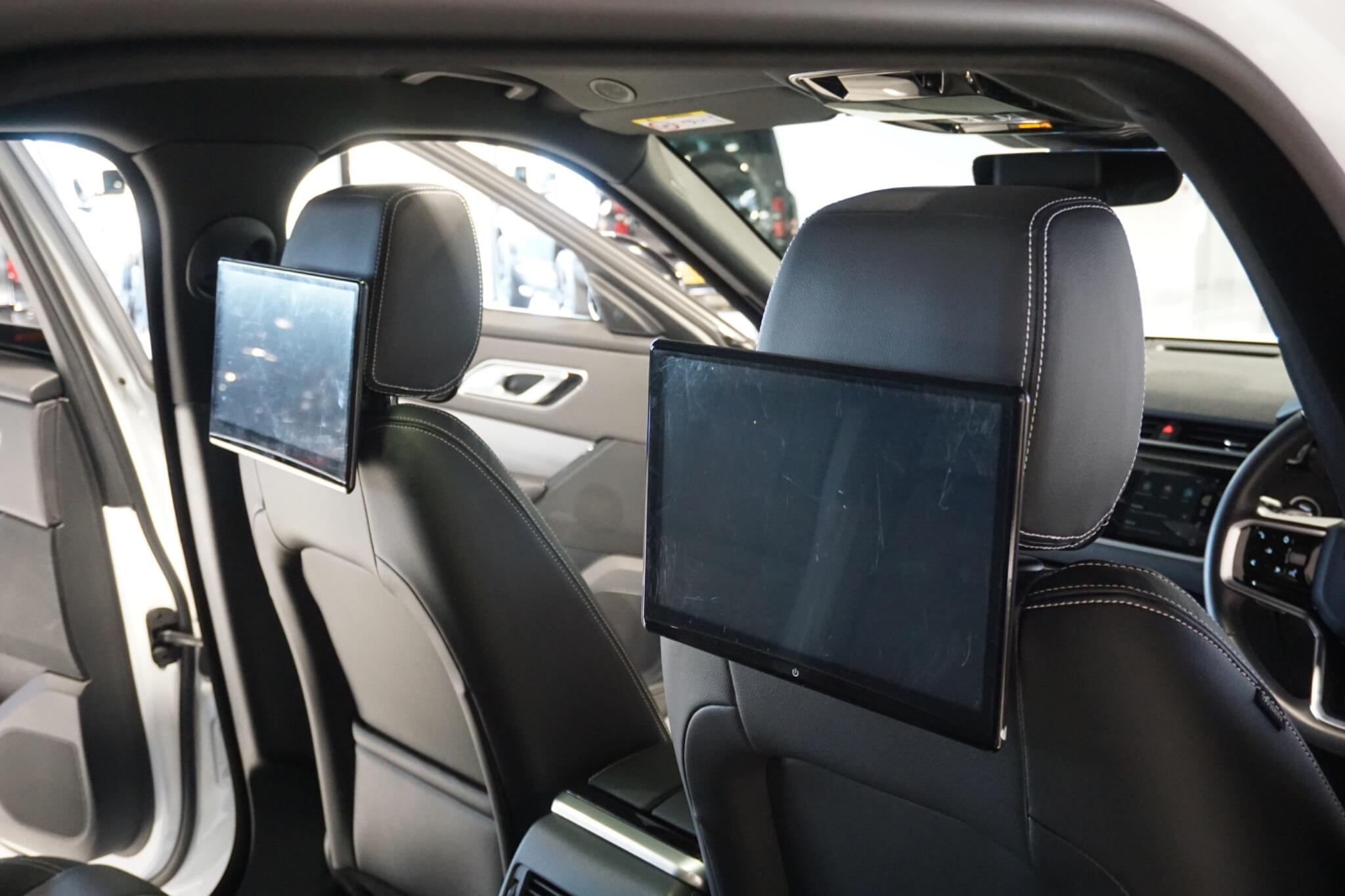 Land Rover Range Rover Velar 3.0 D300 MHEV R-Dynamic SE SUV 5dr Diesel Auto 4WD Euro 6 (s/s) (300 ps)